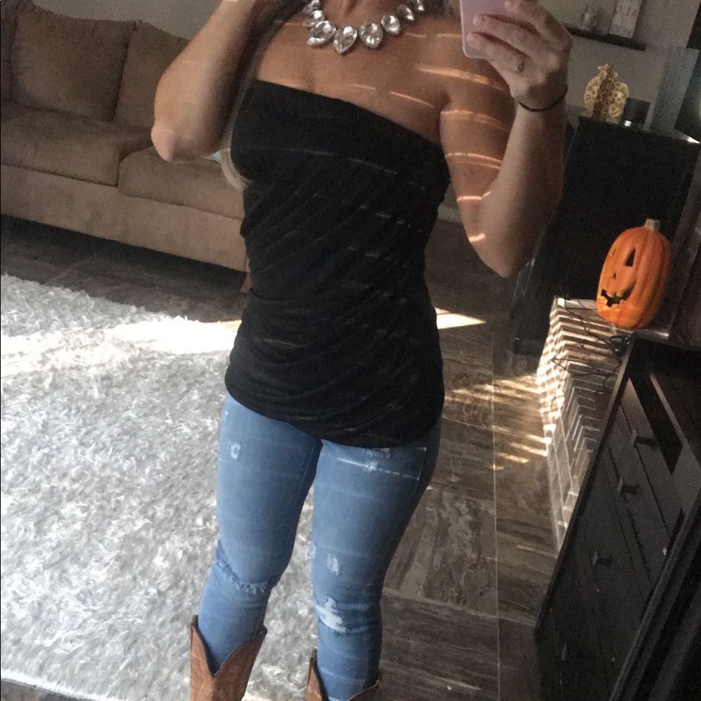 Tube shirt with over lay detail